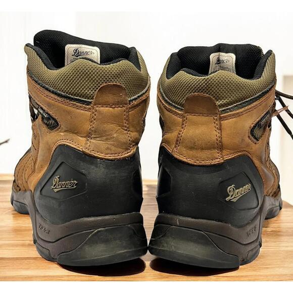 Danner Mt Defiance GTX 37480 Men 11.5D Hiking Shoes Tan Olive Leather Ankle Boot
